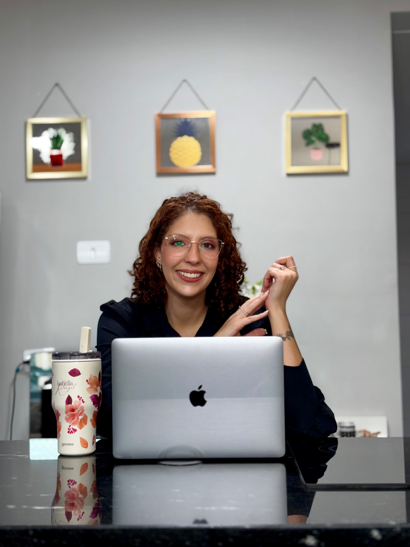 Isabella Rangel, nutricionista, em seu atendimento online